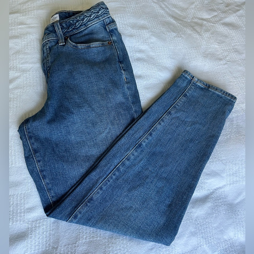 Old Navy High Rise Blue Jeans Braided Waist OG Straight Size 2